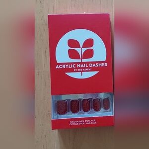 Red Aspen Acrylic Nail Dashes
